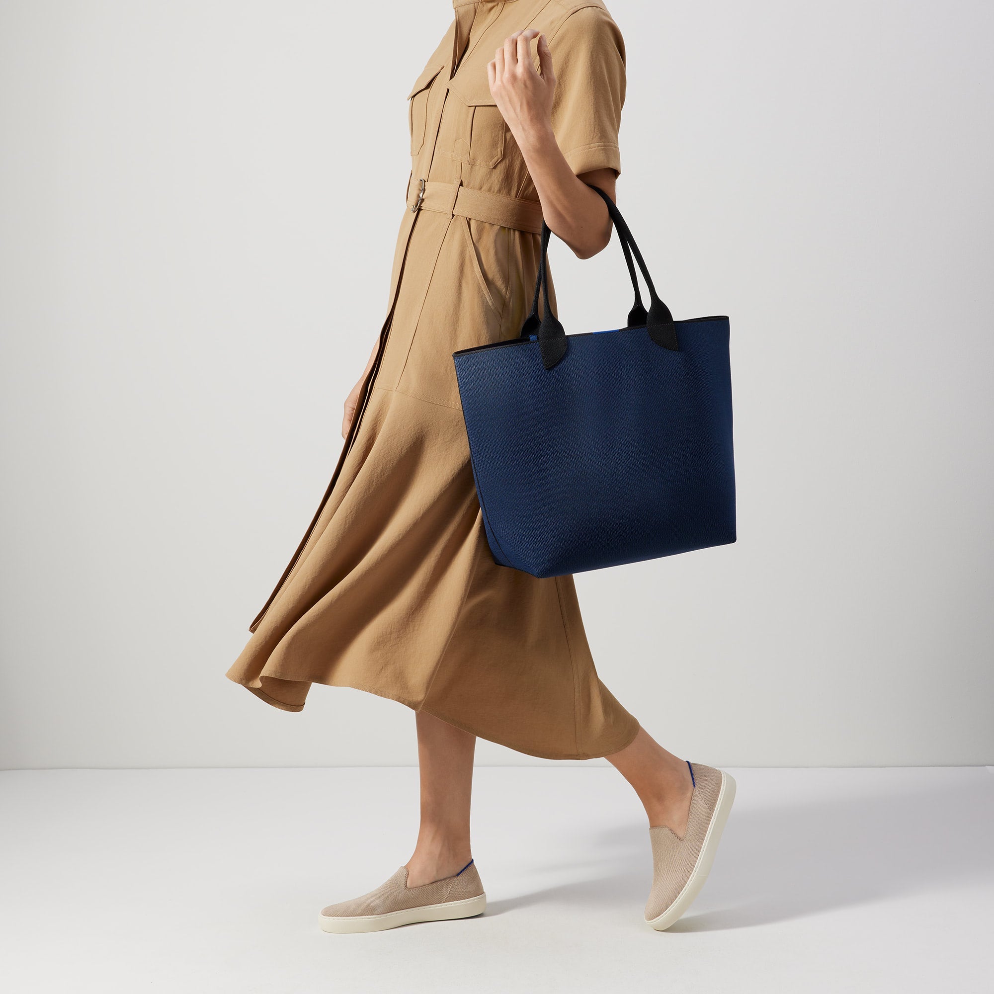 The Lightweight Tote - Sapphire and Onyx - Image 4
