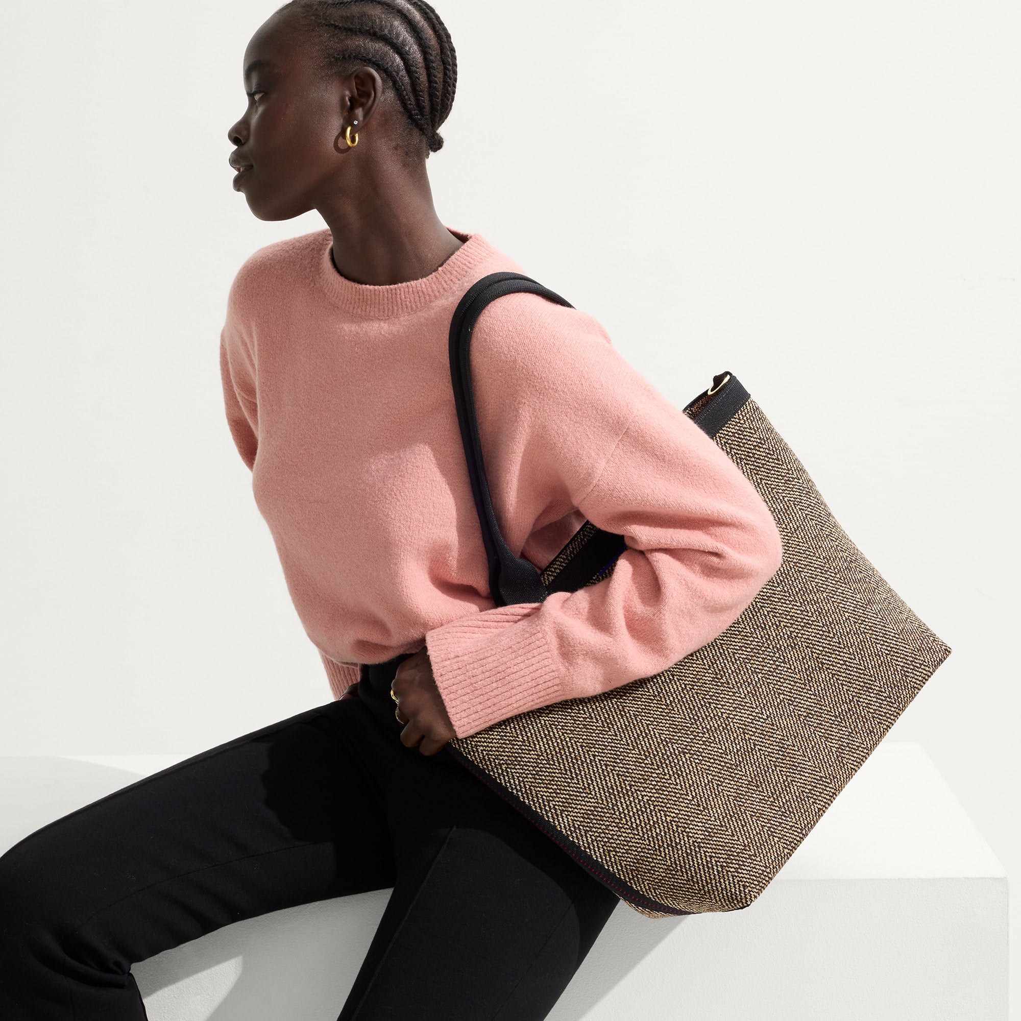 The Lightweight Zip Tote - Cacao Herringbone - Image 4